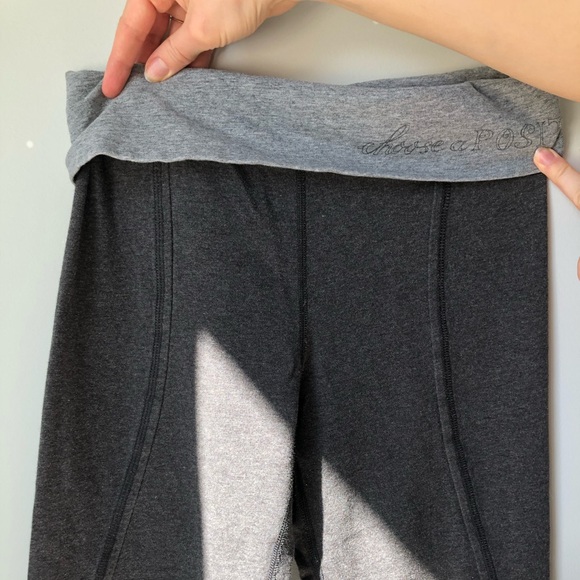 Lululemon flared pants - grey - Size 6 - Picture 4 of 4